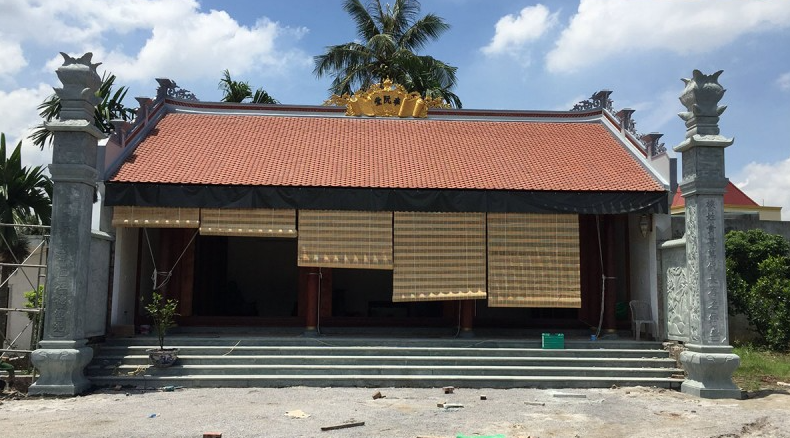 trụ đá