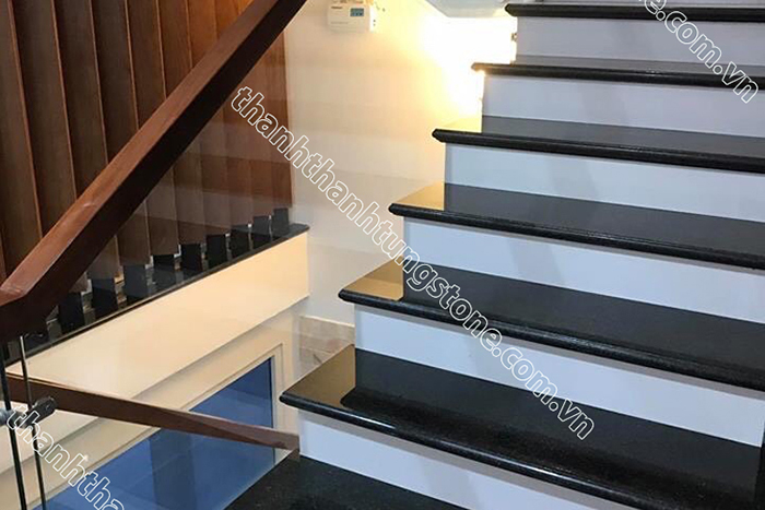 Xem xét tời phong thủy cầu thang đá kim sa 